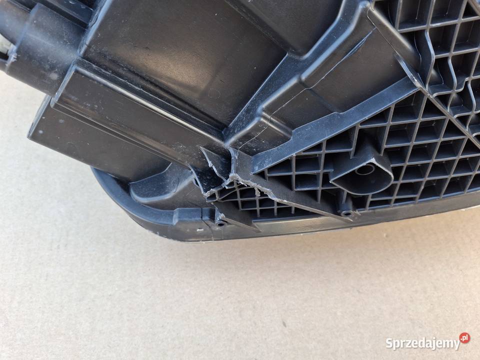 MERCEDES VITO VKLASA W447 REFLEKTOR LEWY LAMPA Bieleń sprzedam