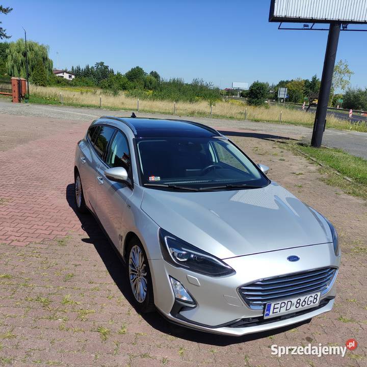 Ford Focus full panorama
