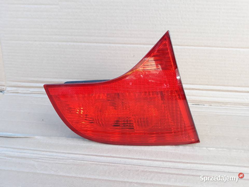 AUDI A4 B7 8E9 KOMBI LAMPA LEWA TYLNA LEWY TYŁ