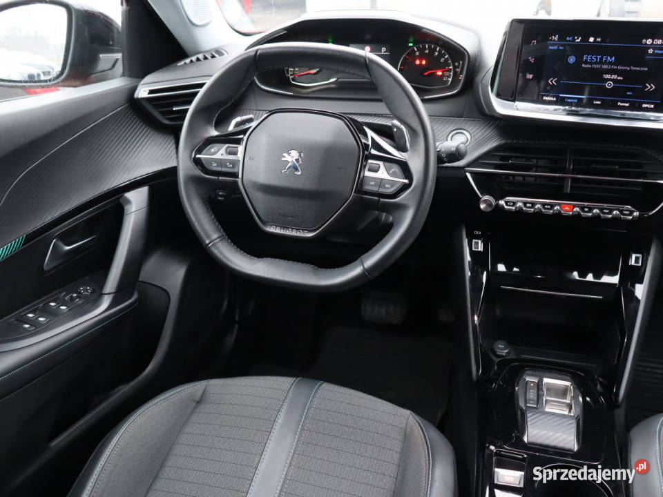 Peugeot 2008 12 PureTech czerwony Katowice sprzedam