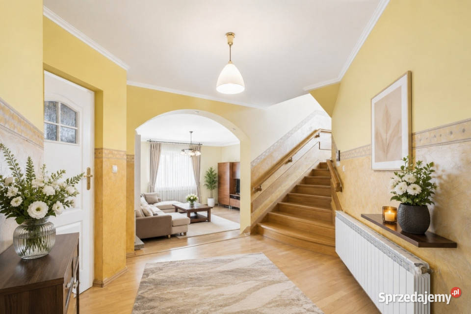 Dom wolnostojący 545 m2 Nowy Targ os Gazdy 12D