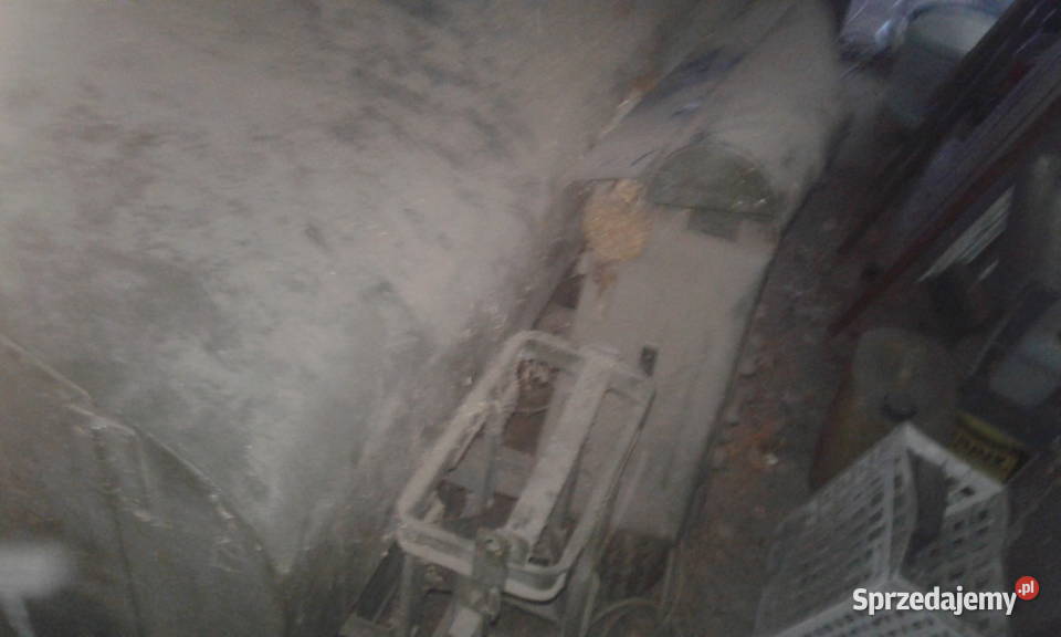 Wojskowa stacja paliwa dystrybutor beczka Czajków