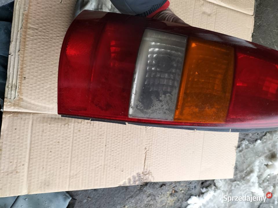 LAMPA TYŁ TYLNA LEWA ASTRA 2 KOMBI Kamień-Kolonia