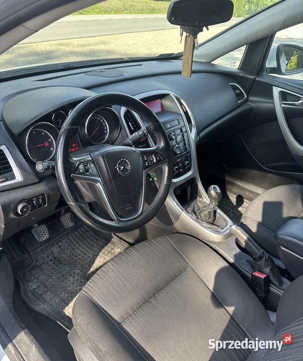 Opel Astra J 17 diesel 2011r Strzegocice