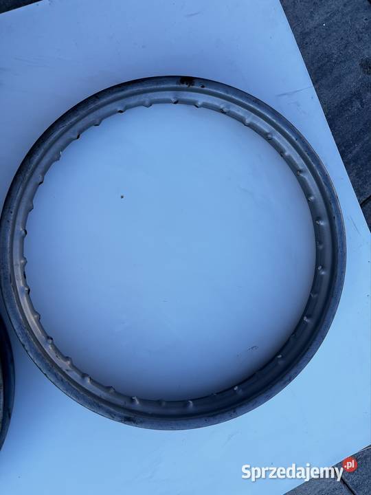 Obręcze WSK 18 mazowieckie Kazanów