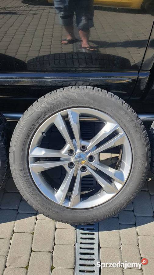 Alufelgi 19 z oponami zimowymi Goodride 2355519 Cisiec