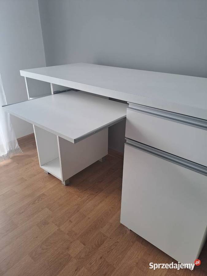 Białe biurko Busko-Zdrój