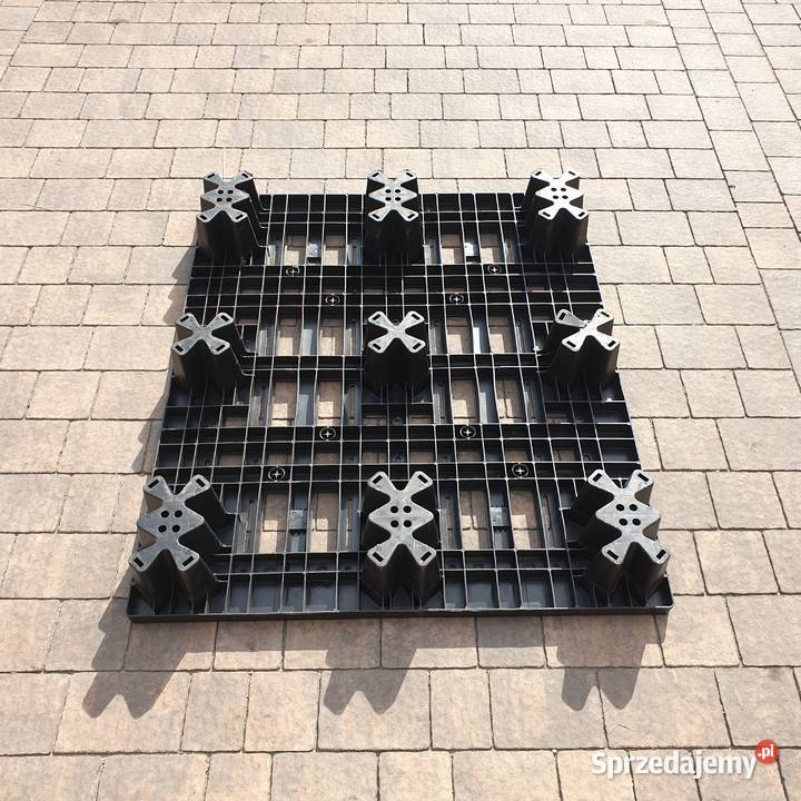 Palety plastikowe 120x100 pełne Magazynowanie