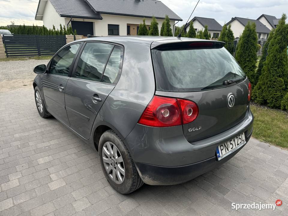 Sprzedam VW Golf 5 16 MPI wlkp Konin sprzedam