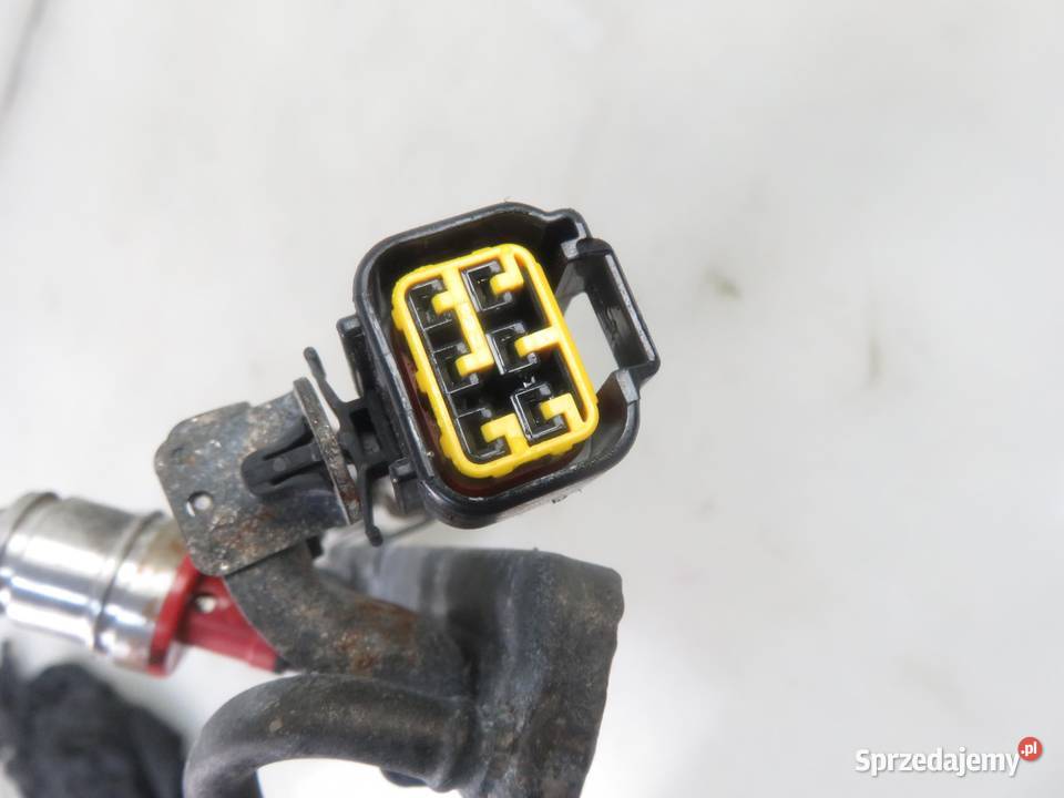 LISTWA WTRYSKOWA SUZUKI LIANA 20 J20A