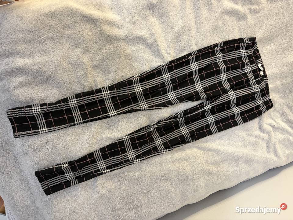 Legginsy w kratę kratkę czarne Jasło