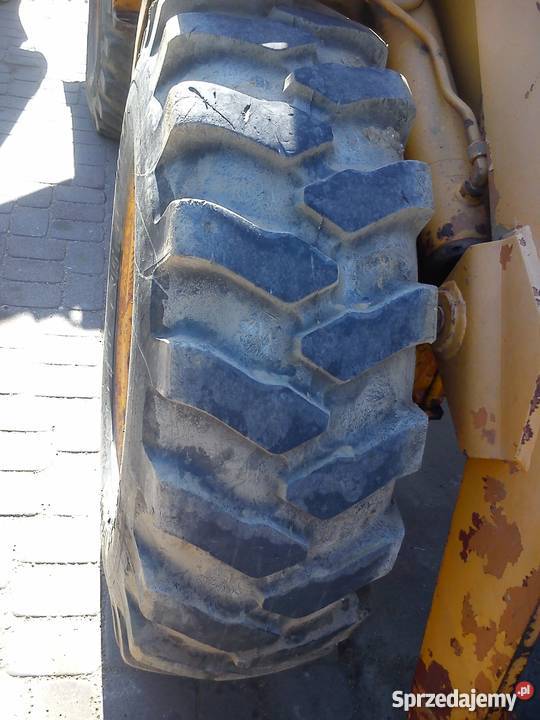 Sprzedam koparko ładowarkę FAIKomatsu 565 Ramsowo