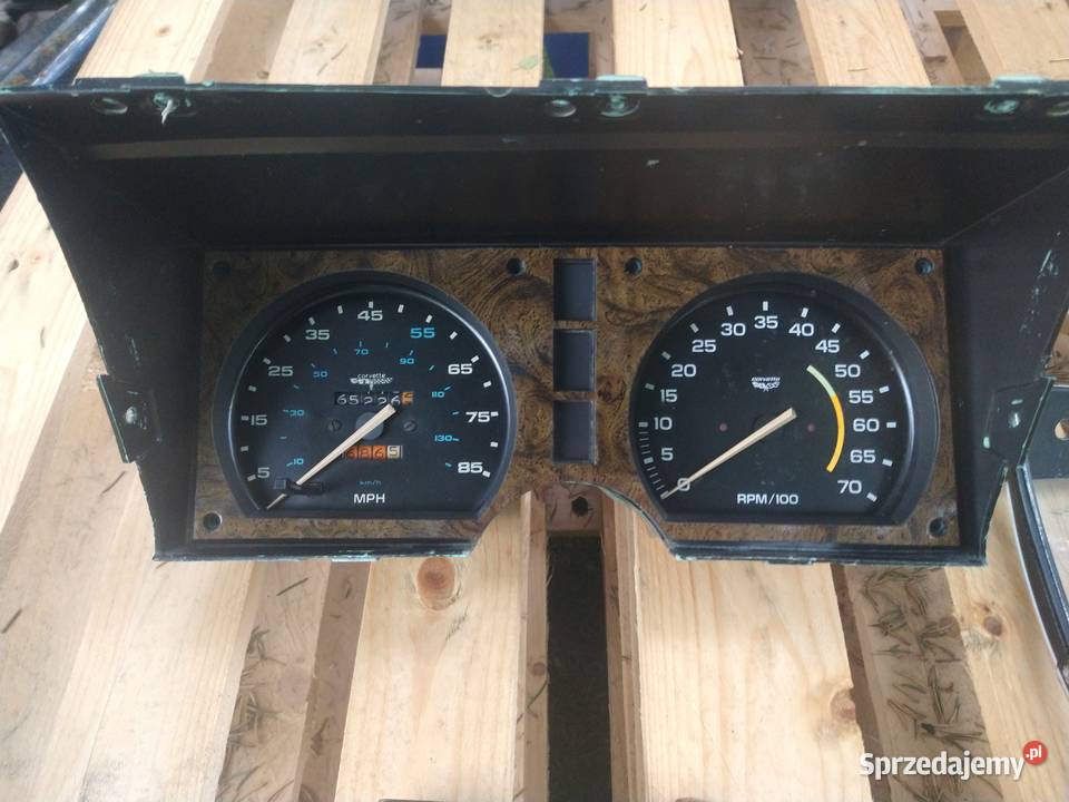 Licznik Zegar Chevrolet Corvette C3 25016991 osobowe Skawina sprzedam