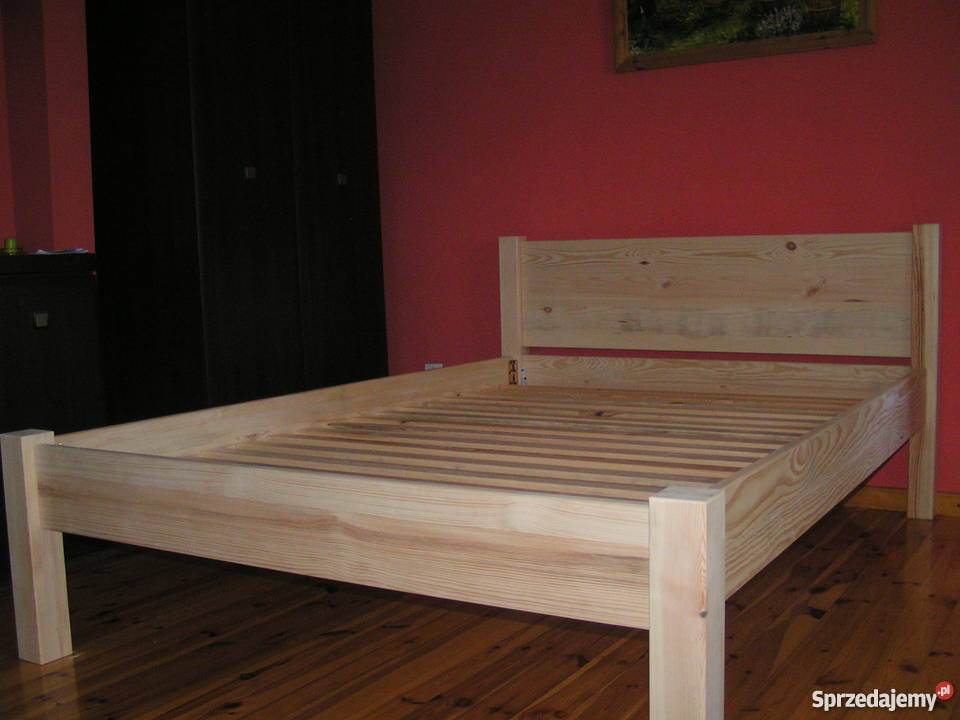 Nowe solidne łóżko drewniane ze stelażem 140x200