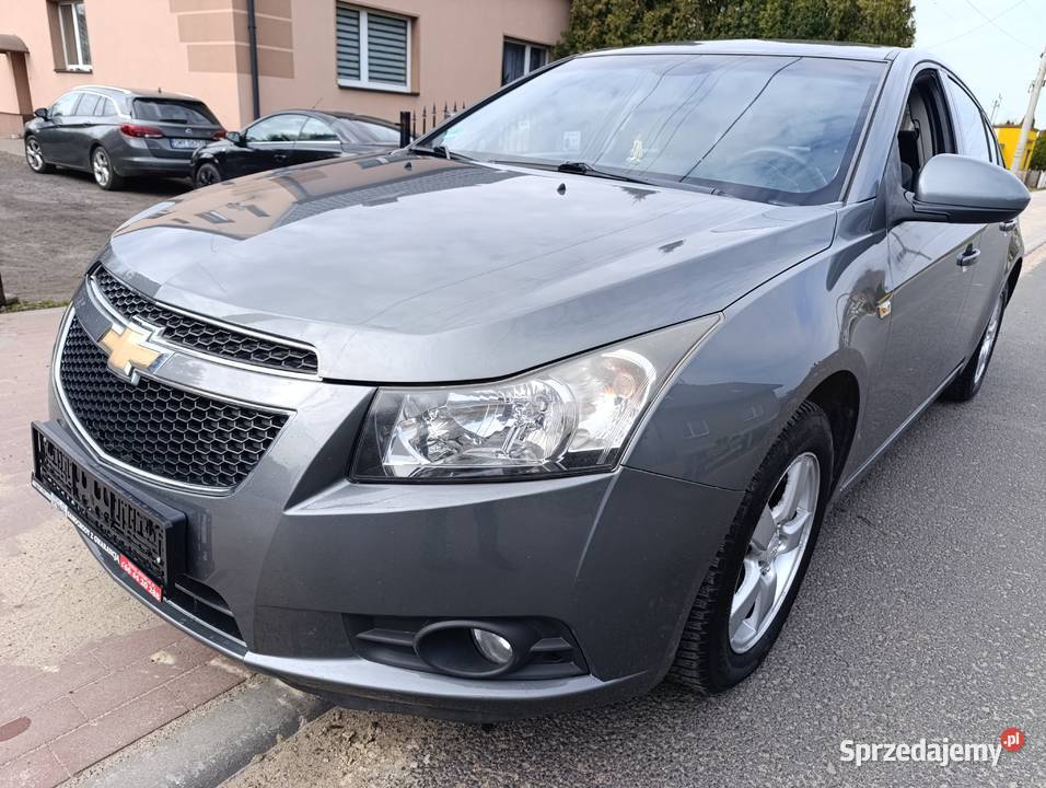 Chevrolet Crue 16 benzyna 2010r sedan Cruze Lgota-Mokrzesz sprzedam