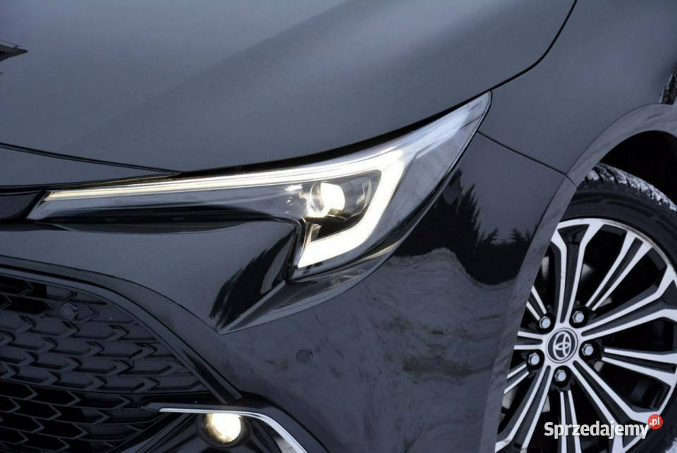 Toyota Corolla Lift FullLed RadarAcc BLIS AsPasa VAT marża Toyota Ostrów Mazowiecka
