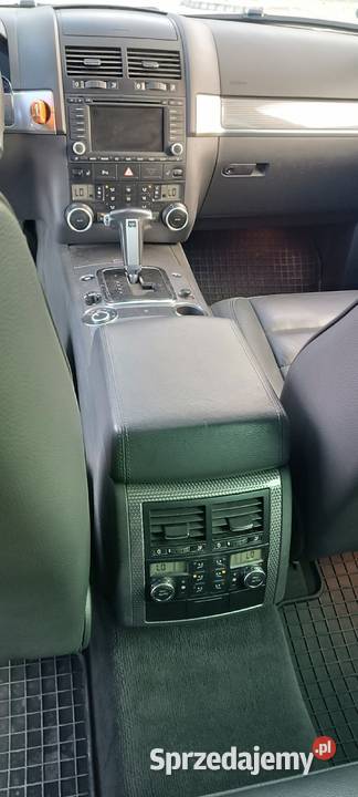 VOLKSWAGEN TOUAREG 42 V8 MEGA STAN