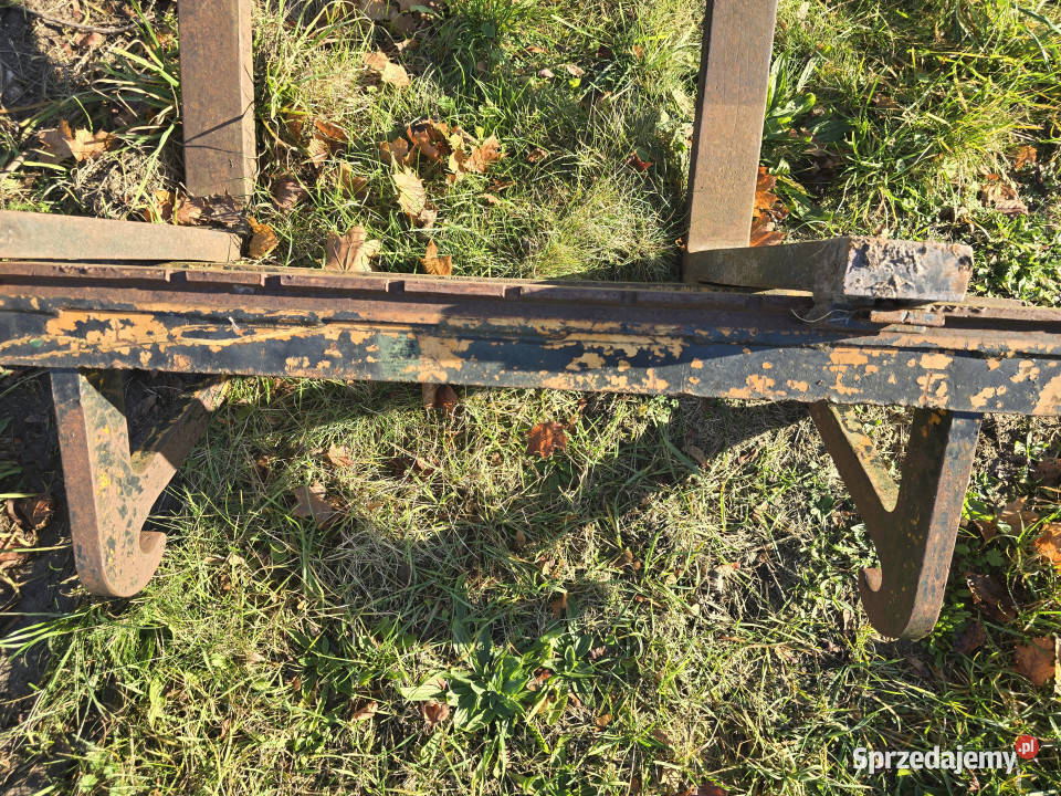 Widły regulowane do ciągnika ładowarki tura 100 sprzedam