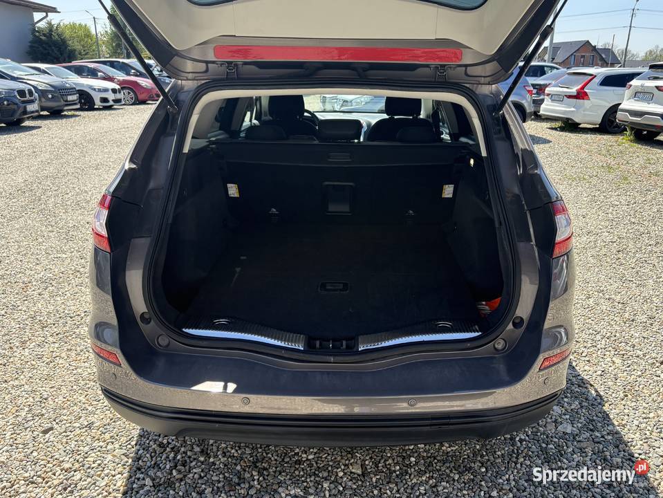 Ford Mondeo lakier metallic Paniówki