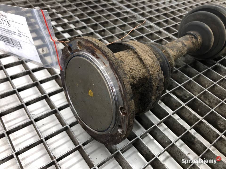 PÓŁOŚ LEWY PRZÓD NISSAN TERRANO I 24 103 8696