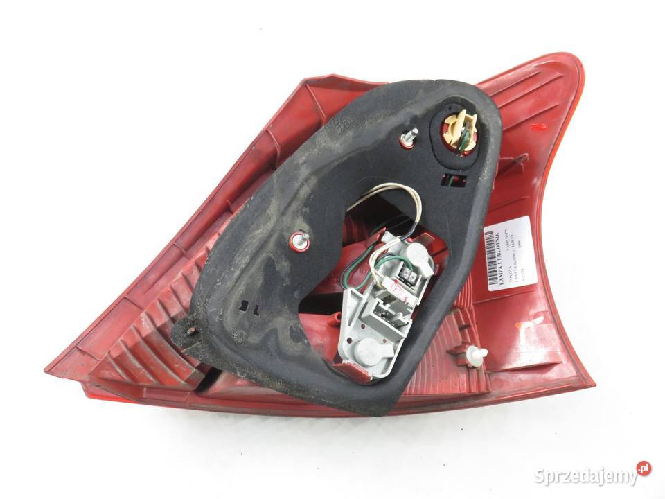 LAMPA LEWA TYLNA TOYOTA YARIS II P9 Oświetlenie