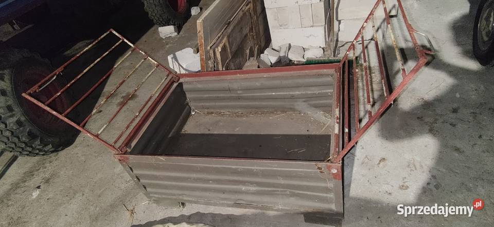 Skrzynia transportowa do ciagnika Osprzęt roboczy