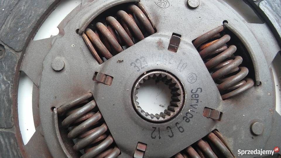 Tarcza sprzęgła Luk 323 0467 10 OpelChevrolet Świdnica Polska