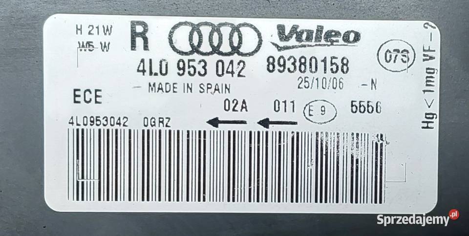 KIERUNKOWSKAZ LAMPA PRAWY PRZÓD AUDI Q7 4L Mielęcin