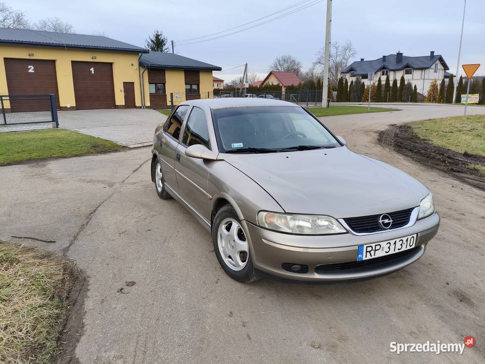 Opel Vectra B 16 16V 1999r Przemyśl