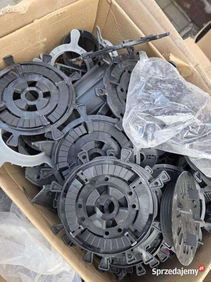 Wsporniki tarasowe hurt ok 700 NOWE mix pakiet Andrychów