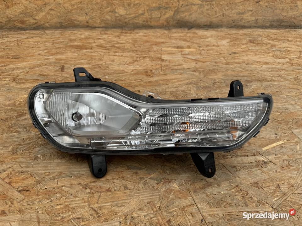Halogen przód prawy rh Ford kuga mk2 1216 3 osobowe Sieraków
