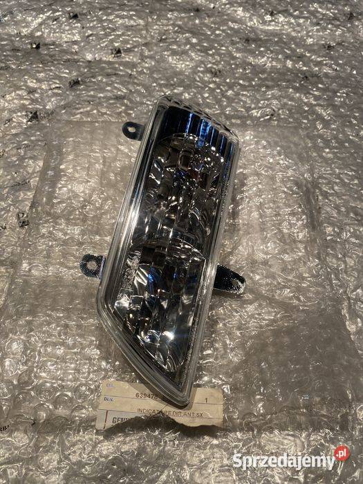 Kierunkowskaz Przedni Lewy Biały Gilera NEXUS sprzedam