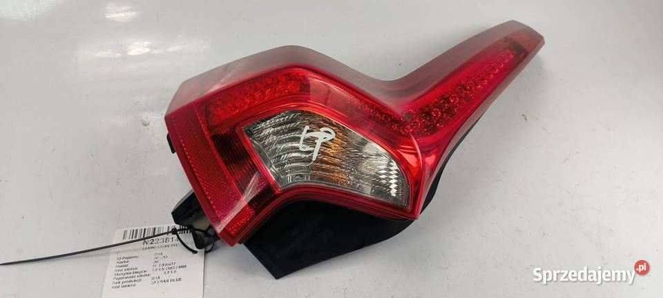 LAMPA LEWA TYŁ VOLVO V60 osobowe