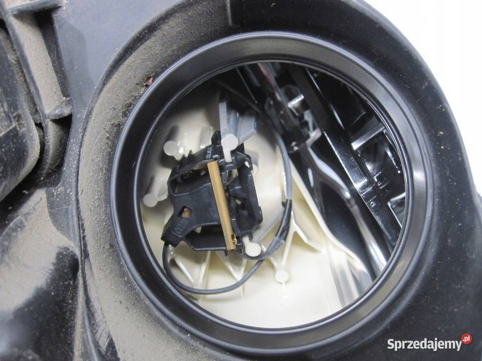 FORD FOCUS MK3 III LIFT 13r lampa prawa przód Kielce