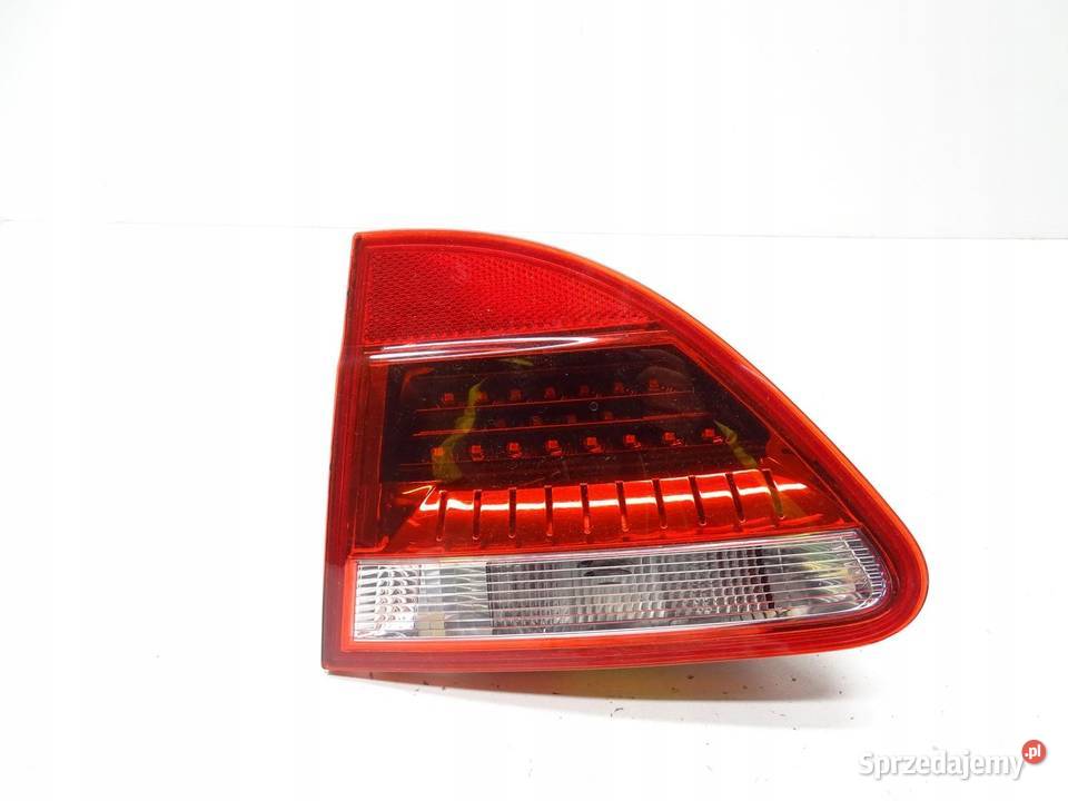 LAMPA PRAWY TYŁ PRAWA TYLNA W KLAPĘ 3R5945094C osobowe