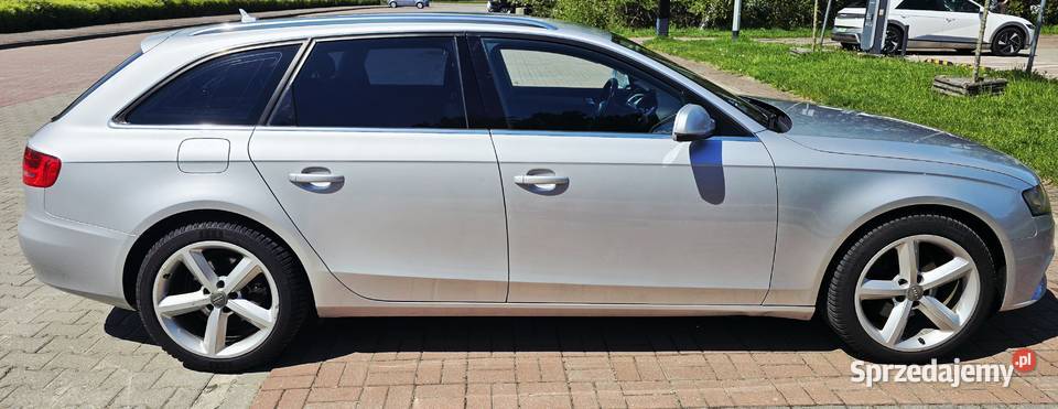 Audi A4 Avant Audi A4 B8 20 TDI 143 diesel Łopiennik