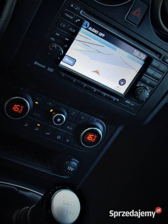 Nissan Qashqai2 20 140 benzyna skóra chrom MP3 Radom