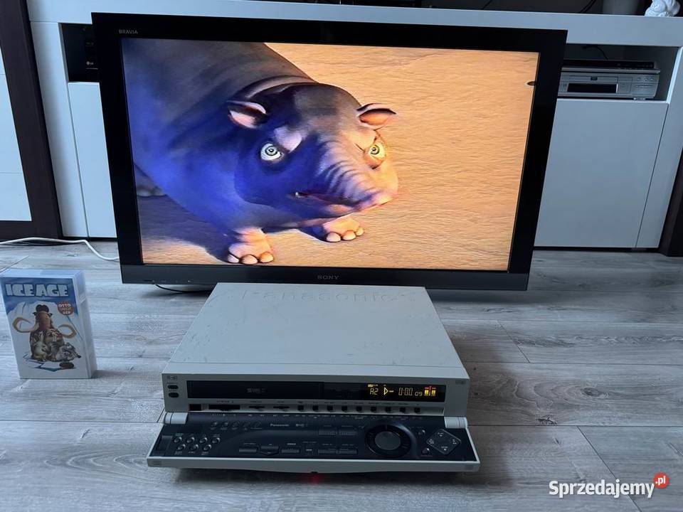 Magnetowid Panasonic AG 4700 Oryginalny Pilot