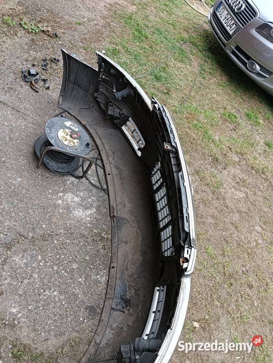 Zderzak a6 c6 xenon kompletny osobowe Poniec sprzedam