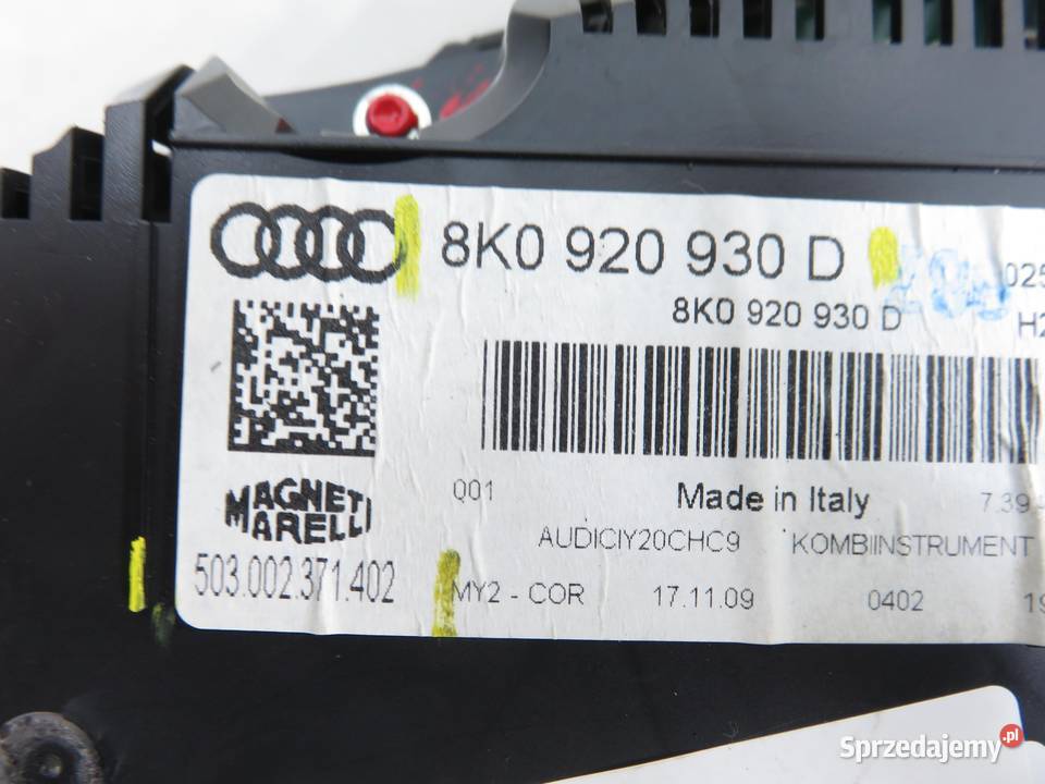 LICZNIK AUDI A4 B8 20 TDI CAGA 8K0920930D