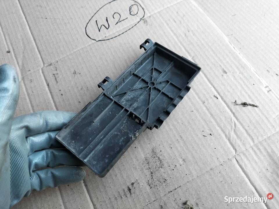 AUDI A38L A3 8L 19TDI OSŁONA KLEMY SKRZYNKI