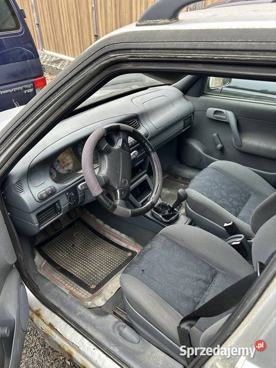 Skoda felicja 16 benzyna z klimatyzacja sprzedam