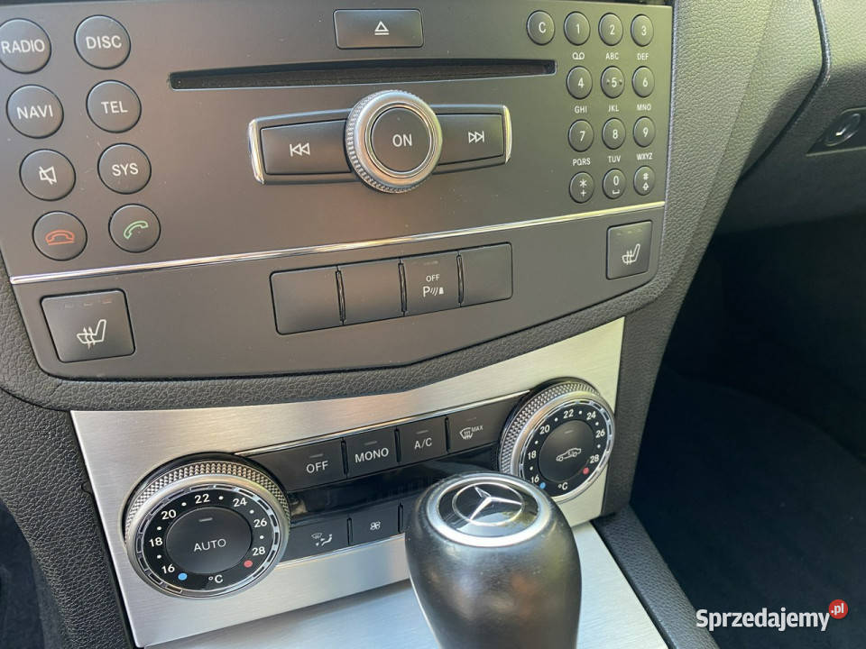 Mercedes C 180 zadbana 100 oryginalny przebieg światła przeciwmgielne sprzedam
