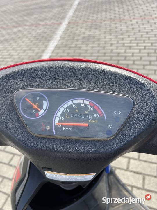 Skuter 50 4t Zipp Toros Kalników