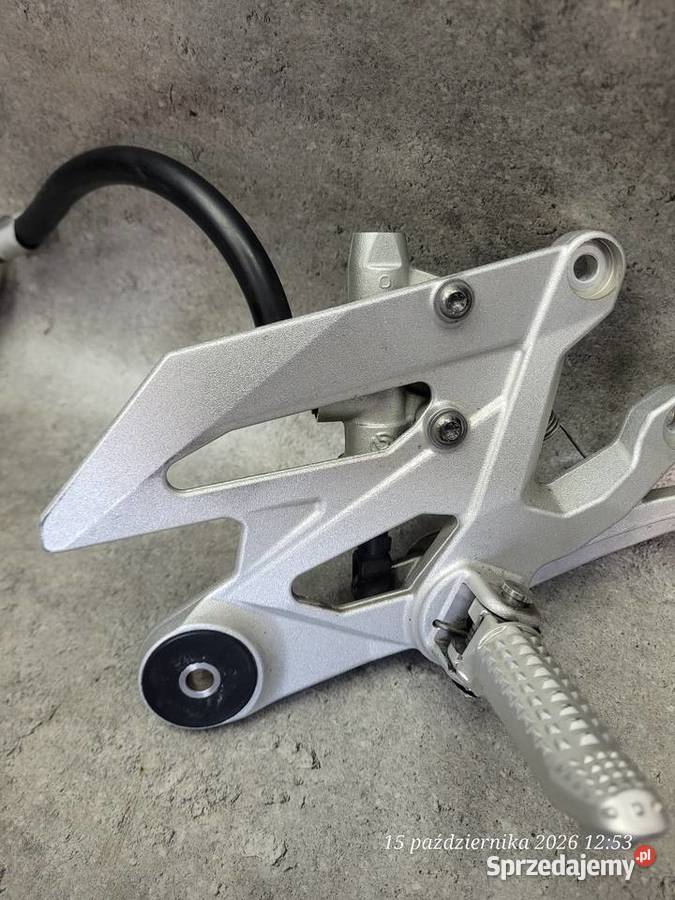 BMW S 1000 R S1000R K47 OEM PODNÓŻEK PRAWY SET Elementy nadwozia wielkopolskie Nowy Tomyśl