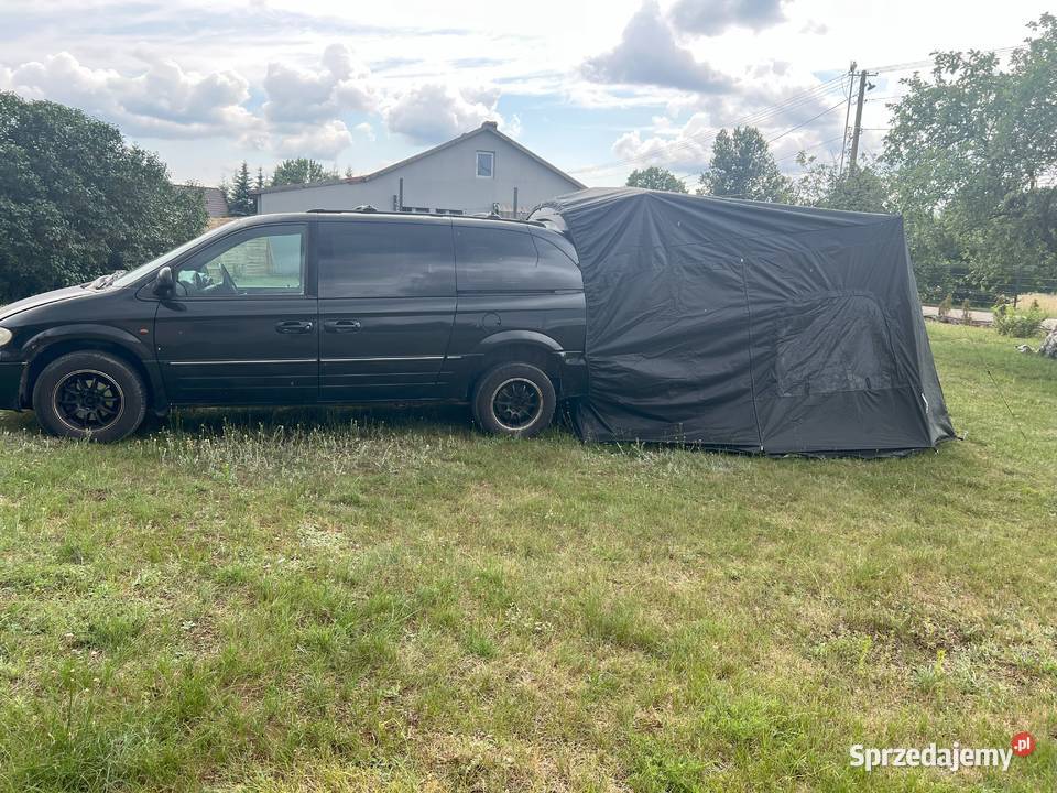 Kamper wielki wóz połykający odległości Grand Voyager Katowice