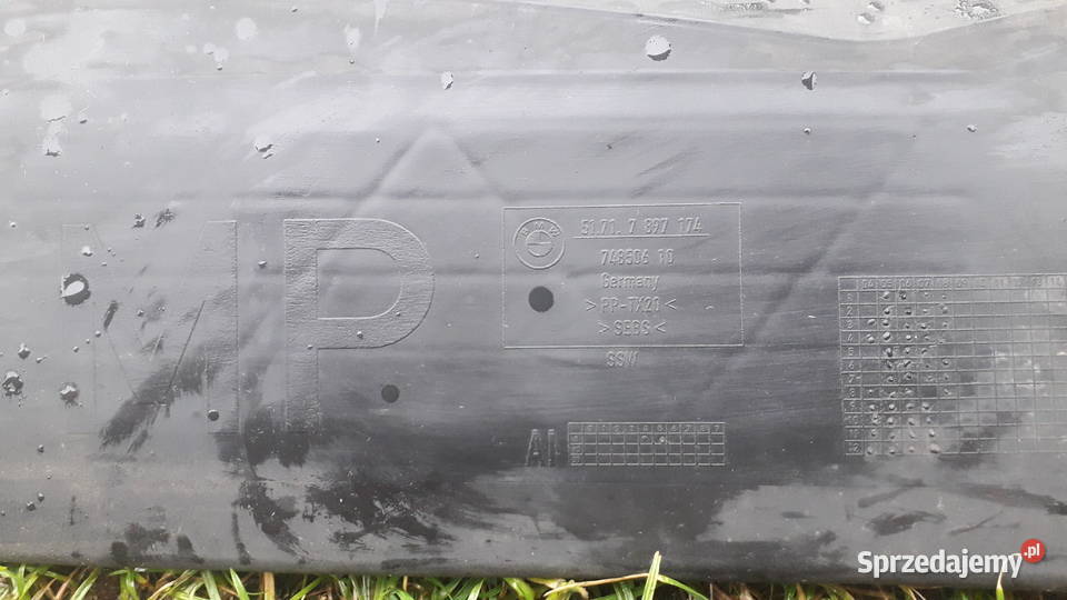 Kanał powietrza przedni dolny BMW e 60 osobowe Łomazy sprzedam