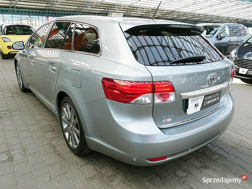 Toyota Avensis AutomatSZKLANY DACHSkóraNAaviLed Kombi Mysłowice