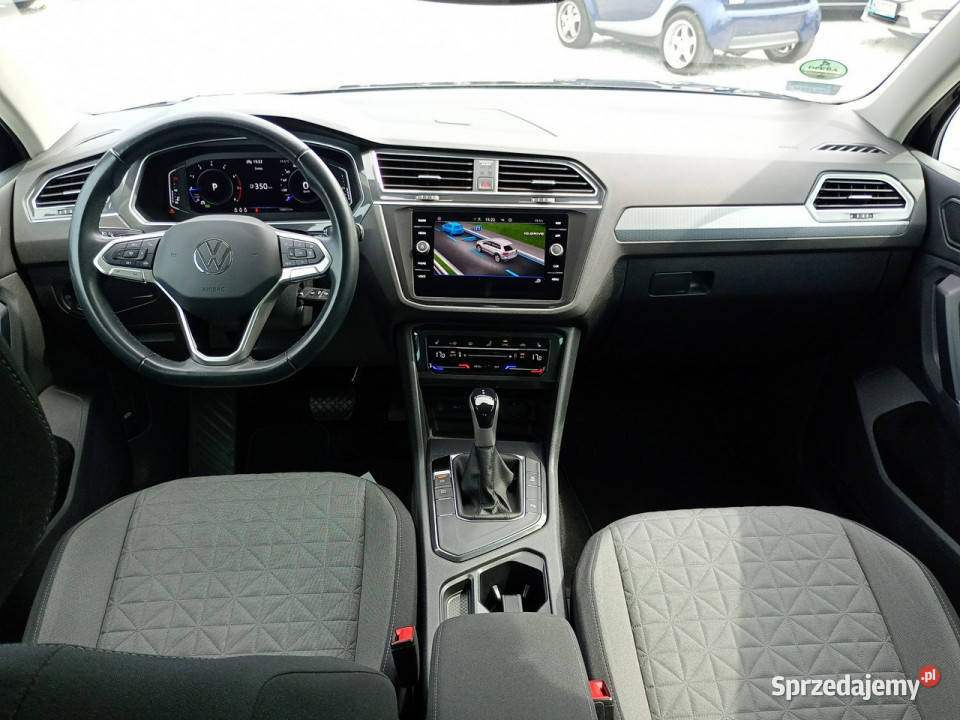 Volkswagen Tiguan 15 TSI 150 EVO Life DSG Salon nieuszkodzony Poznań