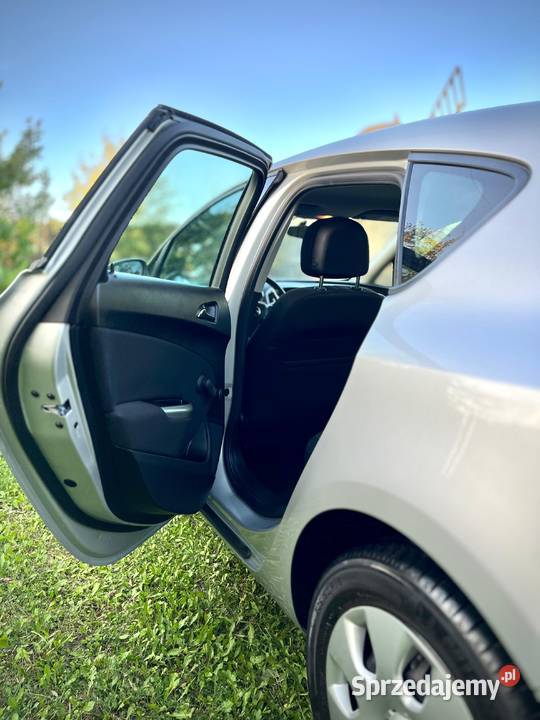 Opel Astra 16 benzyna super stan 1600cm3 Żnin